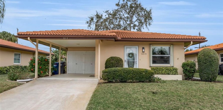 Villa ou maison à Bradenton, Floride 2 chambres, 114.27 m2 № 2155462