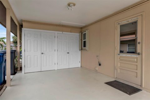 Villa ou maison à vendre à Bradenton, Floride: 2 chambres, 114.27 m2 № 2155462 - photo 3