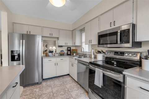 Villa ou maison à vendre à Bradenton, Floride: 2 chambres, 114.27 m2 № 2155462 - photo 9