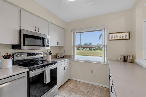 Villa ou maison à vendre à Bradenton, Floride: 2 chambres, 114.27 m2 № 2155462 - photo 6