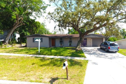 House in Holiday, Florida 3 bedrooms, 115.2 sq.m. № 1835198 - photo 3
