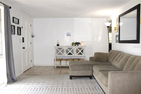 House in Holiday, Florida 3 bedrooms, 115.2 sq.m. № 1835198 - photo 11