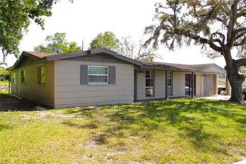 House in Holiday, Florida 3 bedrooms, 115.2 sq.m. № 1835198 - photo 4