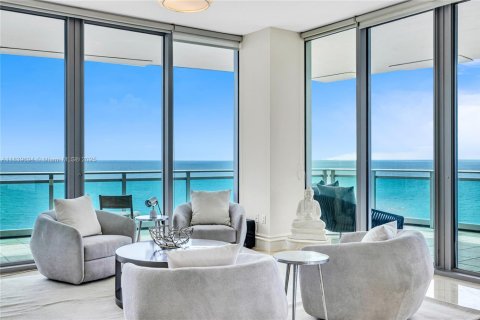 Copropriété à louer à Bal Harbour, Floride: 3 chambres, 256.69 m2 № 1842409 - photo 3