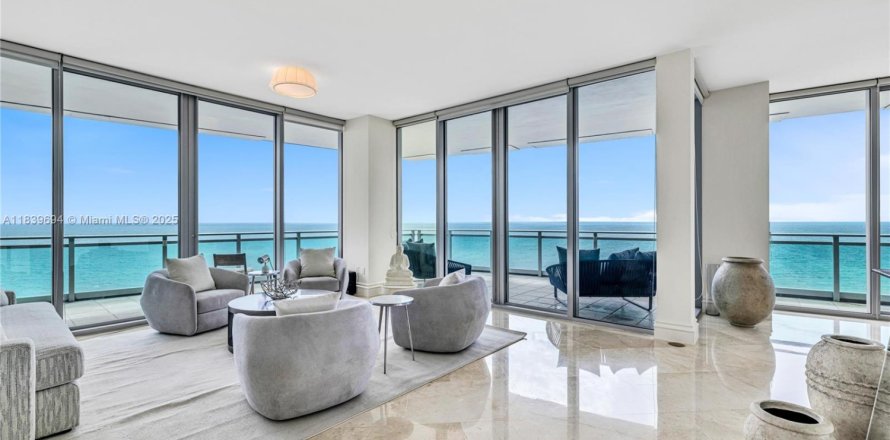 Condo à Bal Harbour, Floride, 3 chambres № 1842409
