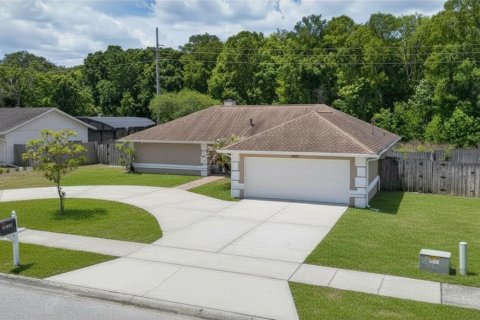 Villa ou maison à Casselberry, Floride 3 chambres, 147.53 m2 № 2223580