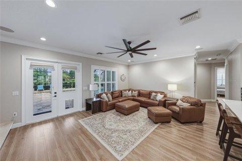 Casa en venta en Dade City, Florida, 4 dormitorios, 290.32 m2 № 2228296 - foto 14