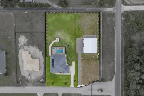 Casa en venta en Dade City, Florida, 4 dormitorios, 290.32 m2 № 2228296 - foto 4