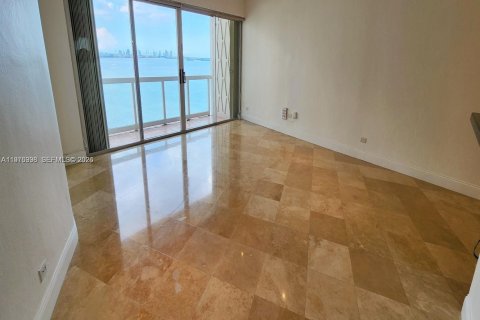 Condominio en alquiler en Miami, Florida, 1 dormitorio, 93 m2 № 2241653 - foto 10
