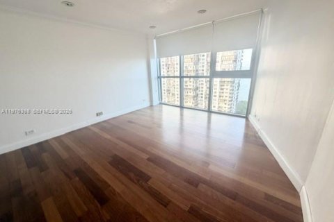 Condominio en alquiler en Miami, Florida, 1 dormitorio, 93 m2 № 2241653 - foto 11