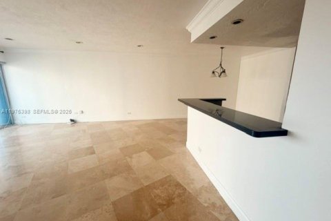 Condominio en alquiler en Miami, Florida, 1 dormitorio, 93 m2 № 2241653 - foto 6
