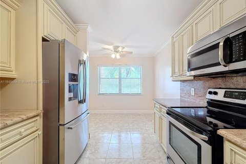 Condominio en venta en Sunrise, Florida, 2 dormitorios, 116.59 m2 № 1841020 - foto 16