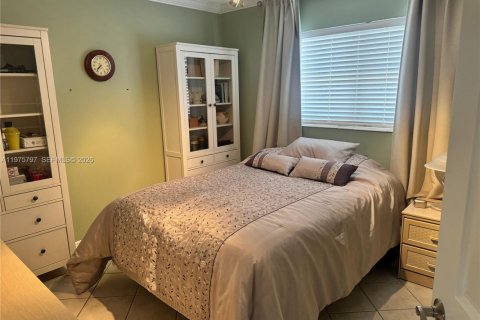 Купить кондоминиум в Лодердейл-Лейкс, Флорида 2 спальни, 87.7м2, № 2042767 - фото 11