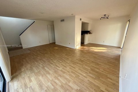 Townhouse in Palmetto Bay, Florida 2 bedrooms, 94.57 sq.m. № 2017928 - photo 2