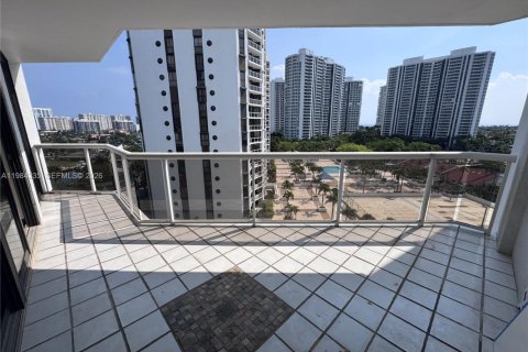 Купить кондоминиум в Авентура, Флорида 2 спальни, 107.21м2, № 2048707 - фото 10