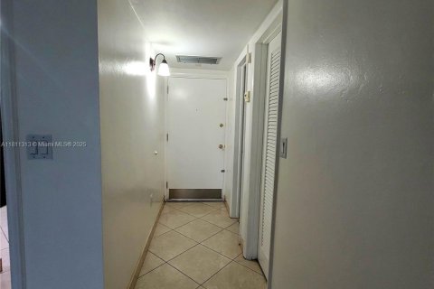 Купить кондоминиум в Авентура, Флорида 1 спальня, 71.35м2, № 1756486 - фото 23