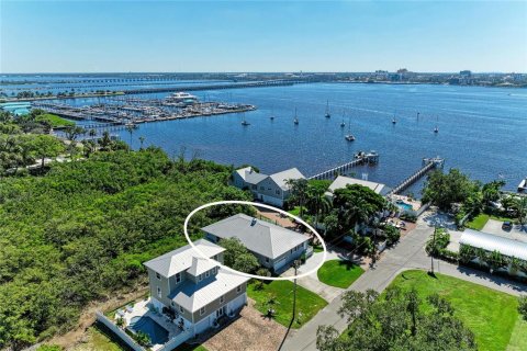 Villa ou maison à vendre à Palmetto, Floride: 3 chambres, 207.64 m2 № 2418509 - photo 3