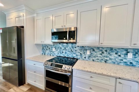 Casa en alquiler en Tampa, Florida, 3 dormitorios, 104.52 m2 № 2167172 - foto 12