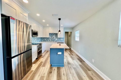 Casa en alquiler en Tampa, Florida, 3 dormitorios, 104.52 m2 № 2167172 - foto 9
