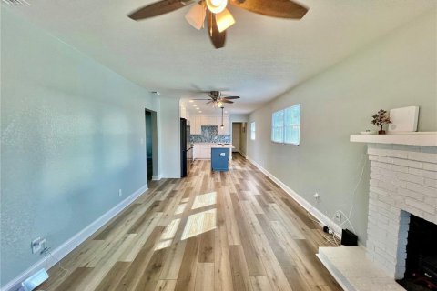 Casa en alquiler en Tampa, Florida, 3 dormitorios, 104.52 m2 № 2167172 - foto 5