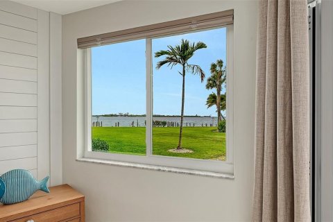Copropriété à vendre à Sarasota, Floride: 2 chambres, 76.18 m2 № 2411446 - photo 18