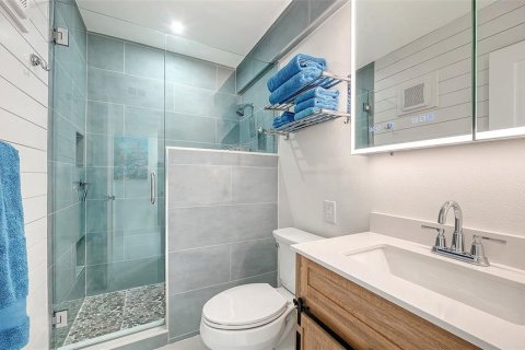 Copropriété à vendre à Sarasota, Floride: 2 chambres, 76.18 m2 № 2411446 - photo 22
