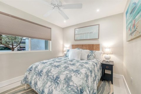 Copropriété à vendre à Sarasota, Floride: 2 chambres, 76.18 m2 № 2411446 - photo 19