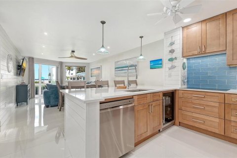 Copropriété à vendre à Sarasota, Floride: 2 chambres, 76.18 m2 № 2411446 - photo 5