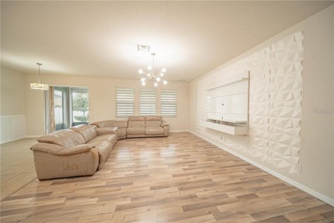 Casa en alquiler en Kissimmee, Florida, 4 dormitorios, 183.95 m2 № 2277947 - foto 16