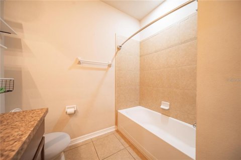 Casa en alquiler en Kissimmee, Florida, 4 dormitorios, 183.95 m2 № 2277947 - foto 27