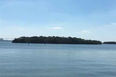 Condo in Miami, Florida  № 1973061 - photo 26