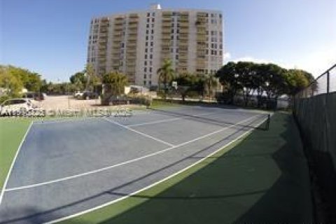 Condo in Miami, Florida  № 1973061 - photo 23