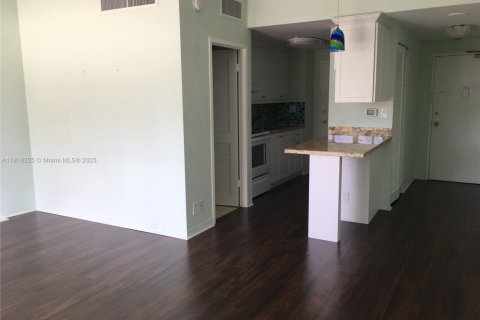 Condo in Miami, Florida  № 1973061 - photo 15