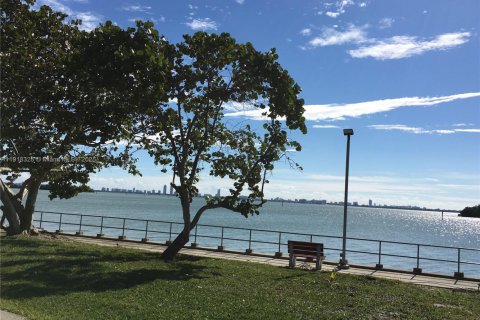 Condo in Miami, Florida  № 1973061 - photo 24