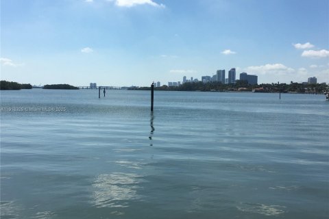 Condo in Miami, Florida  № 1973061 - photo 29