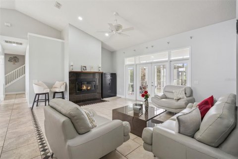 Villa ou maison à vendre à Umatilla, Floride: 3 chambres, 313.73 m2 № 2230947 - photo 4