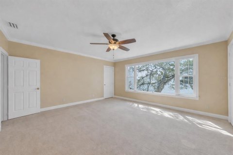 Townhouse in Tampa, Florida 3 bedrooms, 299.42 sq.m. № 2205179 - photo 9