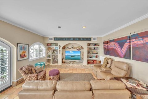 Townhouse in Tampa, Florida 3 bedrooms, 299.42 sq.m. № 2205179 - photo 14