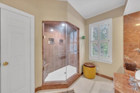 Townhouse in Tampa, Florida 3 bedrooms, 299.42 sq.m. № 2205179 - photo 17