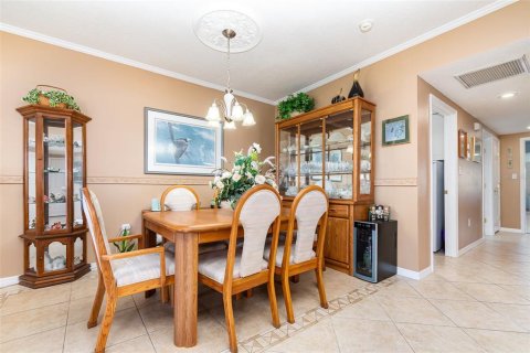 Condo in New Smyrna Beach, Florida, 3 bedrooms  № 1824399 - photo 8