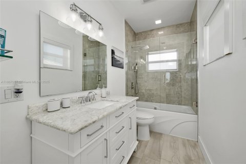 Villa ou maison à vendre à Islamorada, Village of Islands, Floride: 4 chambres, 194.91 m2 № 1963692 - photo 25