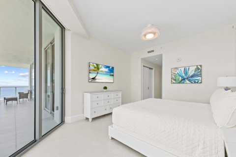 Condo in Riviera Beach, Florida, 2 bedrooms  № 2158346 - photo 26