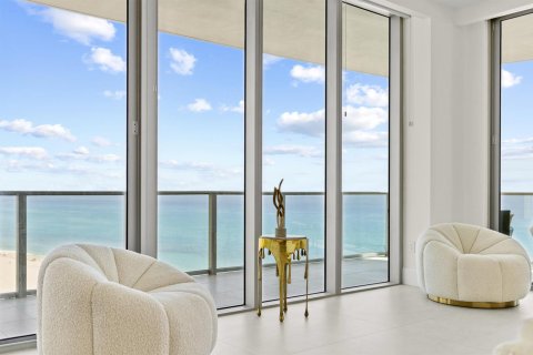 Condo in Riviera Beach, Florida, 2 bedrooms  № 2158346 - photo 3