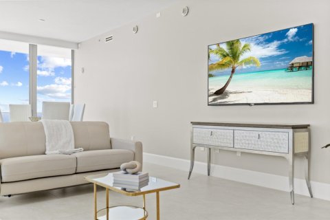 Condo in Riviera Beach, Florida, 2 bedrooms  № 2158346 - photo 8