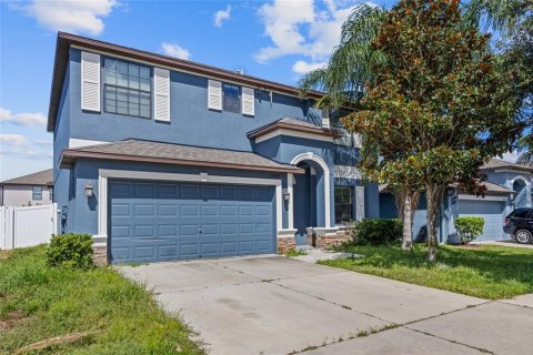 Купить виллу или дом в Ривервью, Флорида 9 комнат, 233.18м2, № 1746599 - фото 2