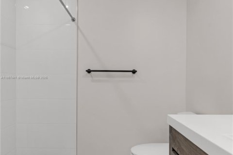 Adosado en alquiler en Miami, Florida, 3 dormitorios, 126.35 m2 № 1933051 - foto 22