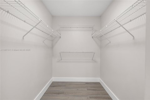 Adosado en alquiler en Miami, Florida, 3 dormitorios, 126.35 m2 № 1933051 - foto 25