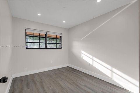 Adosado en alquiler en Miami, Florida, 3 dormitorios, 126.35 m2 № 1933051 - foto 30