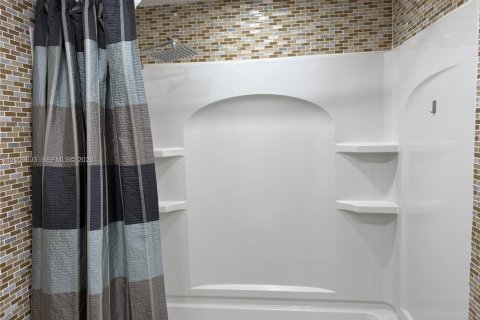 Copropriété à louer à Hialeah, Floride: 2 chambres, 90.77 m2 № 2264523 - photo 23