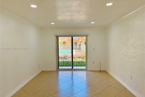 Copropriété à louer à Hialeah, Floride: 2 chambres, 90.77 m2 № 2264523 - photo 28